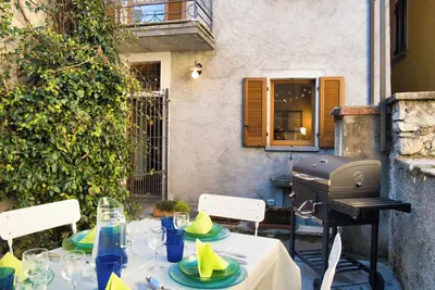 Authentic Lake Como Home near Bellagio