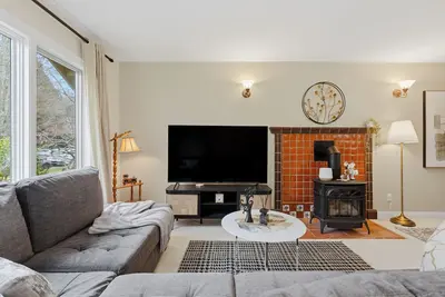Image de Spacious 4br Home  Fifa & Family Near Ubc