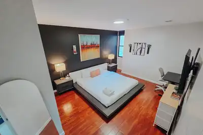 Image de Heart / Convention Center / King Bed / Elevator