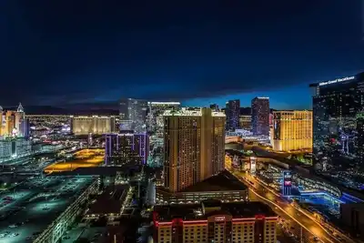 Image de Mgm 19607 Studio Balcony with Strip View