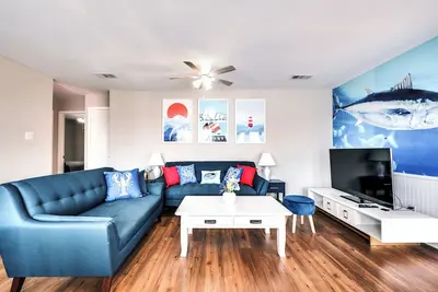 Image de 15 min to At&T Stadium! Lakeside House with stunning views. World Cup ready!