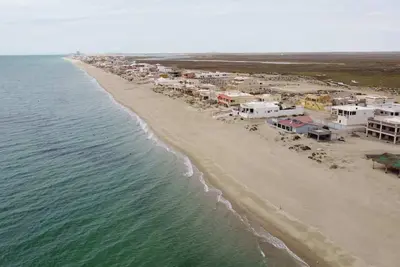 Image de Once Upon a Tide | Oceanfront + Sleeps 8