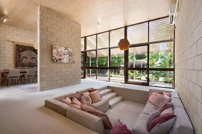 Image de Retro Reservoir Retreat