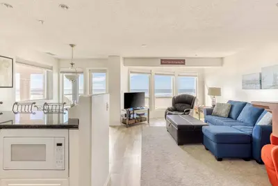 Image de Promenade 501 -Beauty on the Ocean Private Balcony