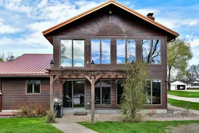 Image de Fc River Retreat
