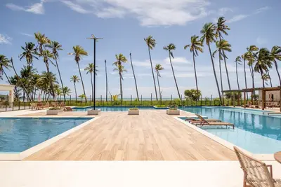 Image de Apto Pé na Areia com Piscina, Academia e Hidro