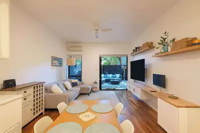 Image de Alfresco Modern Camperdown Apartment w/ Parking