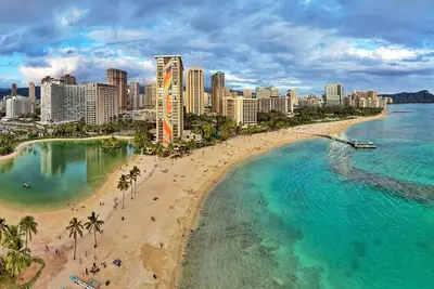 Image de Beachfront Luxe Resort_Hilton Hawaiian Village Lagoon Tower + Resort Access