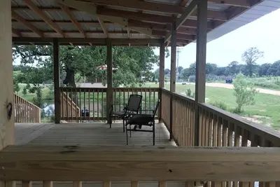 Image de Cozy Cabin Rental on a Winery for a Romantic Weekend Getaway in Oklahoma