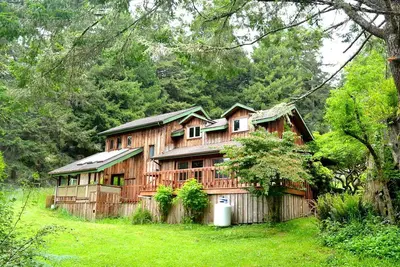 Image de Stunning Log Cabin Rental with Wood-Burning Stove near Eureka, California