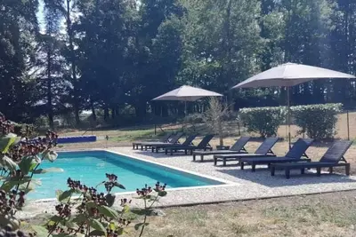 Image de Maison mobile dans le parc arboré du Château de Mimont