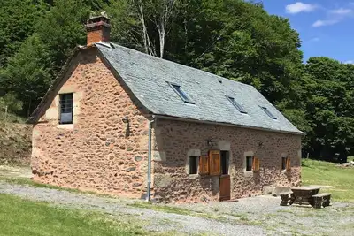 Image de Buron de charme sur l'Aubrac : Nature, calme et déconnexion.