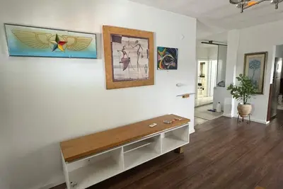 Image de Bright 2‑Bedroom Near Cafés, Shops & Stadium – Ideal Base for Exploring Haifa.