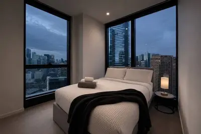 Image de Skyline Suites | Floor-to-Ceiling Views, Level 38