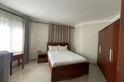 Spacious 2-Bedroom Apartment Le Cottage Mbale