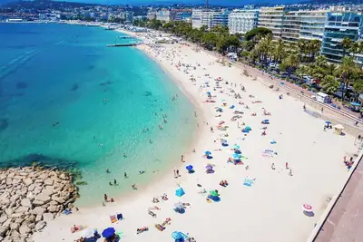 Image de Le Galia 3 pièces refait à neuf deux pas du centre
