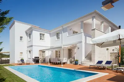Image de Spacious 4-bedroom villa Bianca by Casa del Sole in charming Vabriga with pool.