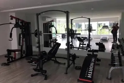 Image de White Turquoise 2br Apartment | Pool, Gym & Balcony Near Bts On Nut
