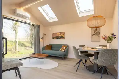 Image de Tiny House with deck in Oud Ade | Tuin van Keet - 18