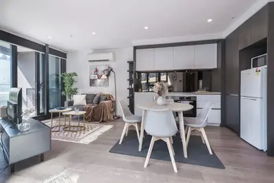 Image de Luxury 2br1ba Apt Mq+ Pool+Gym in Mel  Docklands