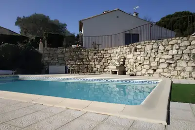 Image de Maison Languedocienne avec piscine et vue sur la montagne