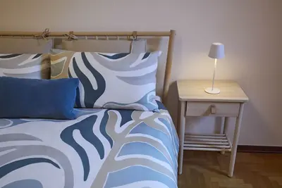 Image de Quiet lakefront apartment