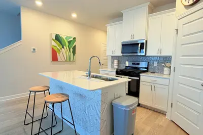 Your Perfect Getaway – Clean, Modern & Prime Location