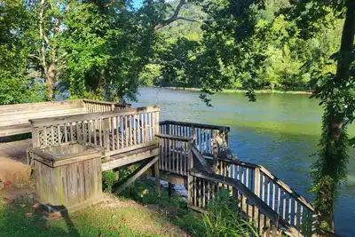 Image de 3-bedroom cabin Riverfront Cabin in the New River Gorge National Park & Preserve