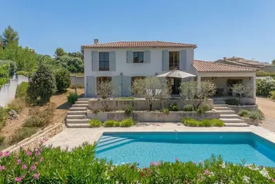 Image de L’Éclat d’Uzès – Villa de charme avec piscine