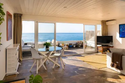 Image de Beachfront | Panoramic Sea Views + Private Parking