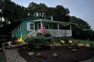 Image de Ozark Cottage Retreat at Terra Lynn w/ Vista Views. Dog friendly w/yard.