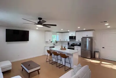 Image de New Duplex Near Plants and Casinos Fast Wi-Fi