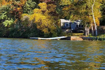 Image de Walk to the Fifa World Cup Games! Lakeside cottage with AirCon sleeps 3-4