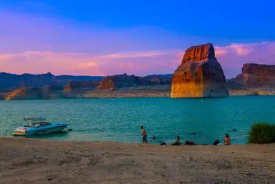 Image de Hot Tub w/Lake View, Roof Top Deck, Game Room, W/D