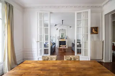 Republique Marais Fashion