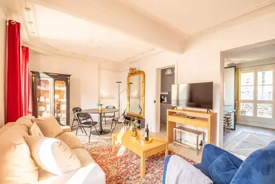 Image de Bon Marché Mayet - Une Chambre Appartement, Couchages 4