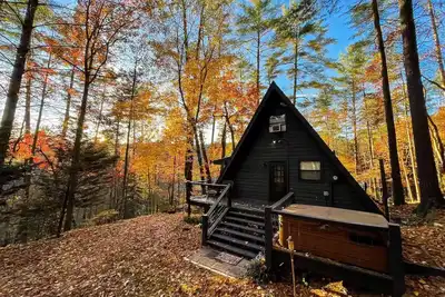 Image de 4br Cabin w/ Pool and 12 Person Hot Tub