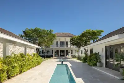 Image de Villa Londali – Brand New Estate 10 Bedrooms