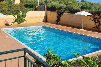Image de Magnifique appartement à Ricadi avec vue sur la mer.