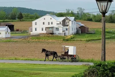 Image de Historic Farmhouse • Barn Tavern • Near Penn State