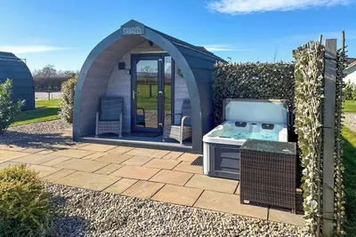 The Rounton - Ukc9284