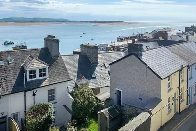 4 chambres à coucher à Aberdyfi