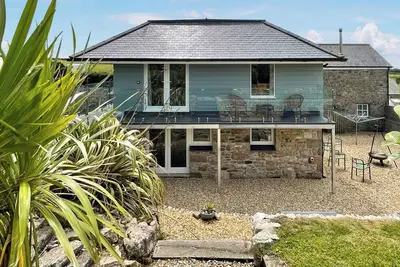 4 chambres à coucher à St Just