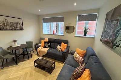 Image de Stylish Georgian 2br, St Paul’s Square | Jewellery Quarter | Walk to City Centre