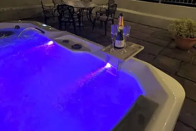 Image de Charming 4-bedroom farmhouse in delightful Lh perfect for relaxing getaway