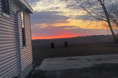 Image de 3-bedroom house in beautiful Badger with a backyard that is just breathtaking!