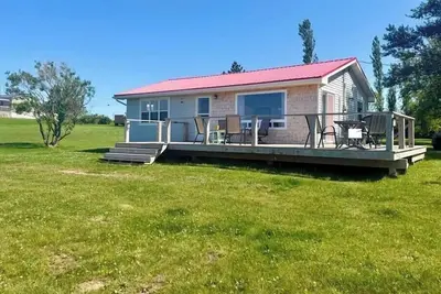 Image de Family and Pet Friendly Ocean Front Beach Access Cottage in Tatamagouche