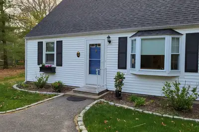 Image de Charming Falmouth Cape Home - Outdoor Shower - Near Beaches & Mashpee Commons