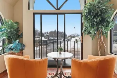 Image de #391 Ewi Downtown Charlevoix | Pool, Hot Tub, Sauna | Full Size Kitchen