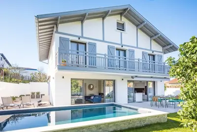Image de Ciboure Proche Golf Nivelle, Villa  8 Couchages - Piscine